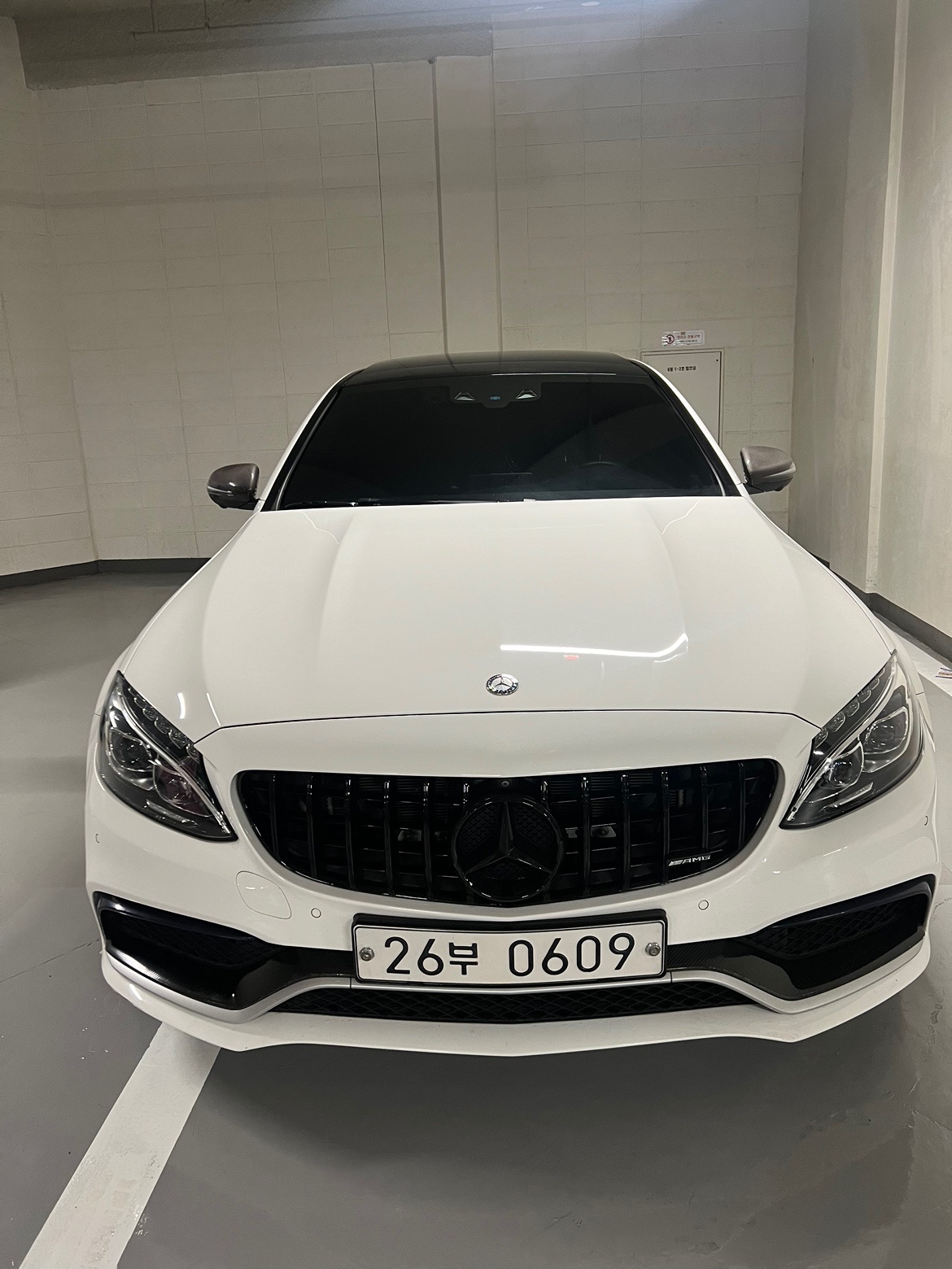 C 클래스 W205 C63 S amg (476마력) 매물 썸네일