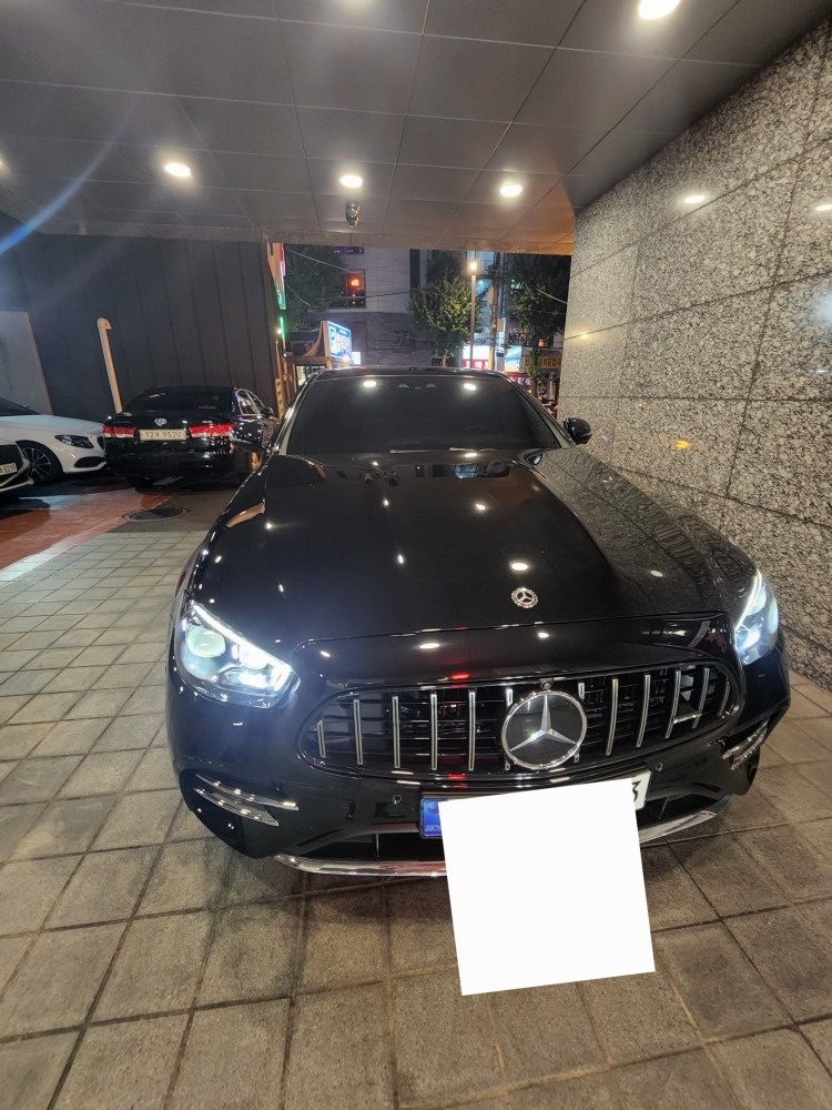 E 클래스 W213 E220 d 4Matic 후기형 (194마력) 매물 썸네일