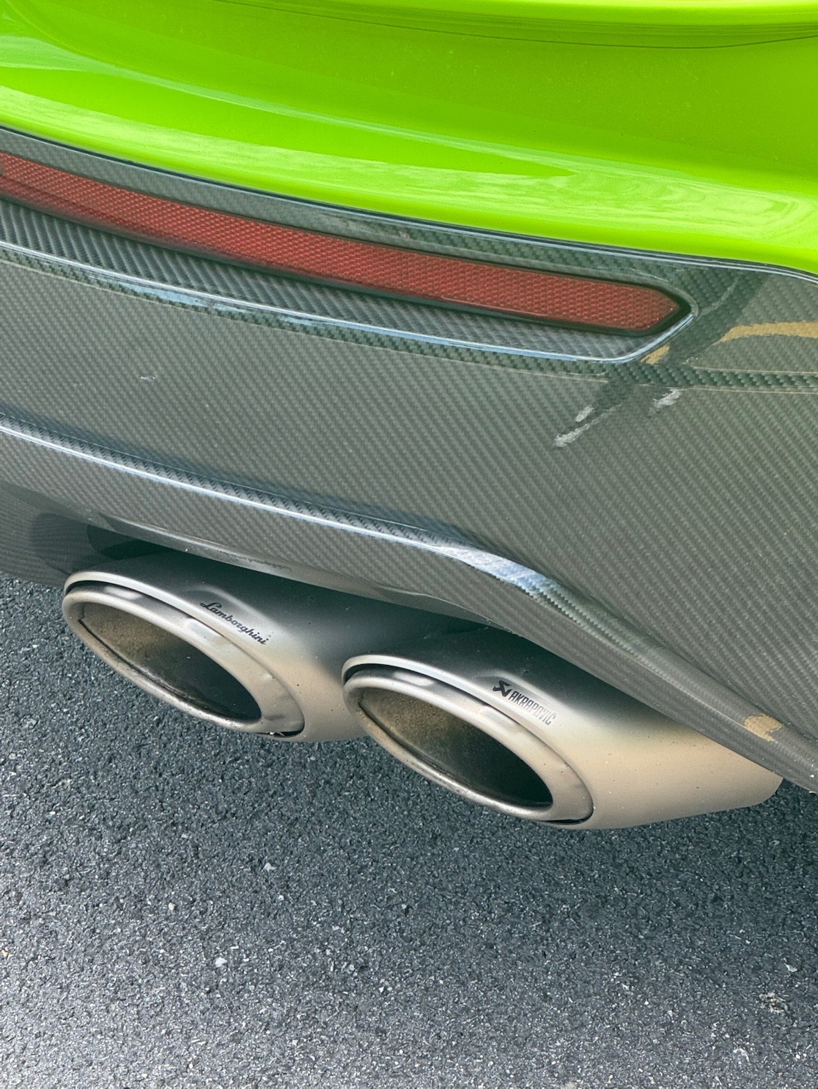 람보르기니 우루스 4.0 V8 S 2023 옐로 사진 3