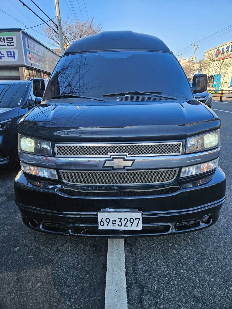 익스프레스밴 Ⅱ 5.3 V8 매물 썸네일
