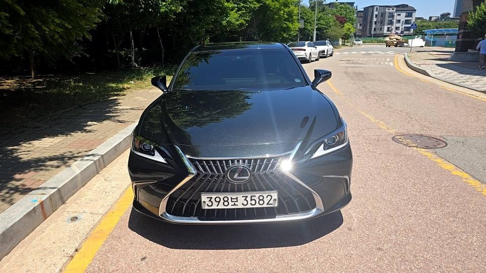 ES XV70 ES 300h 전기형 (178마력)럭셔리+ 매물 썸네일