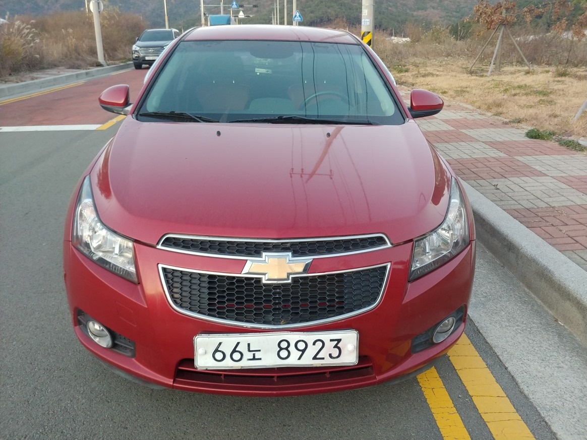 크루즈 J300 4도어 1.8 DOHC FWD LTZ+ 매물 썸네일