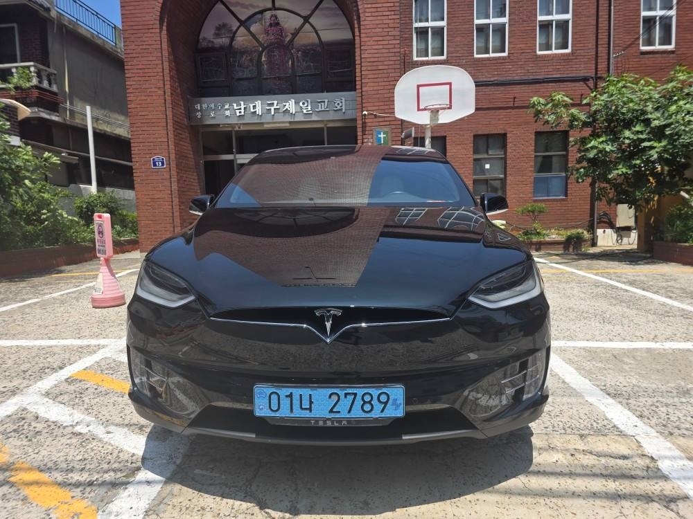 모델 X BEV(75kWh) AWD 롱 레인지 매물 썸네일