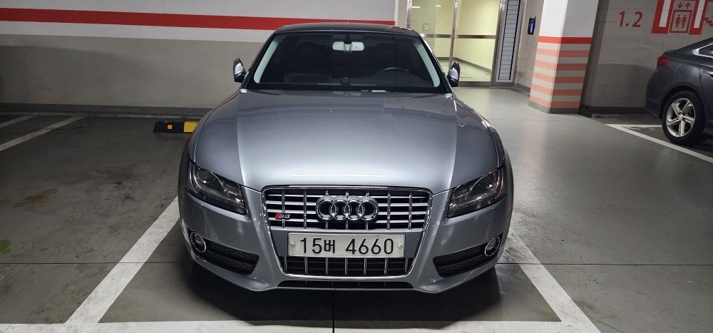 A5 8T 2.0 TFSI Coupe 콰트로 (211마력) 매물 썸네일