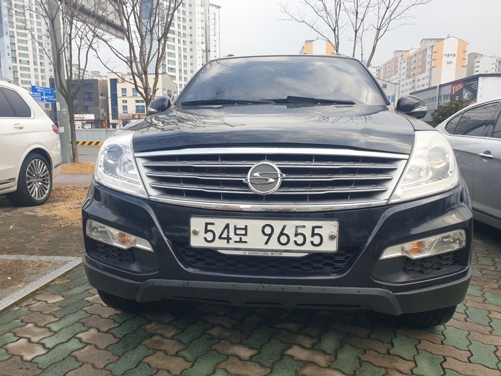 렉스턴 W Y200 7인승(RX7 2.0) 4WD 프레스티지 매물 썸네일