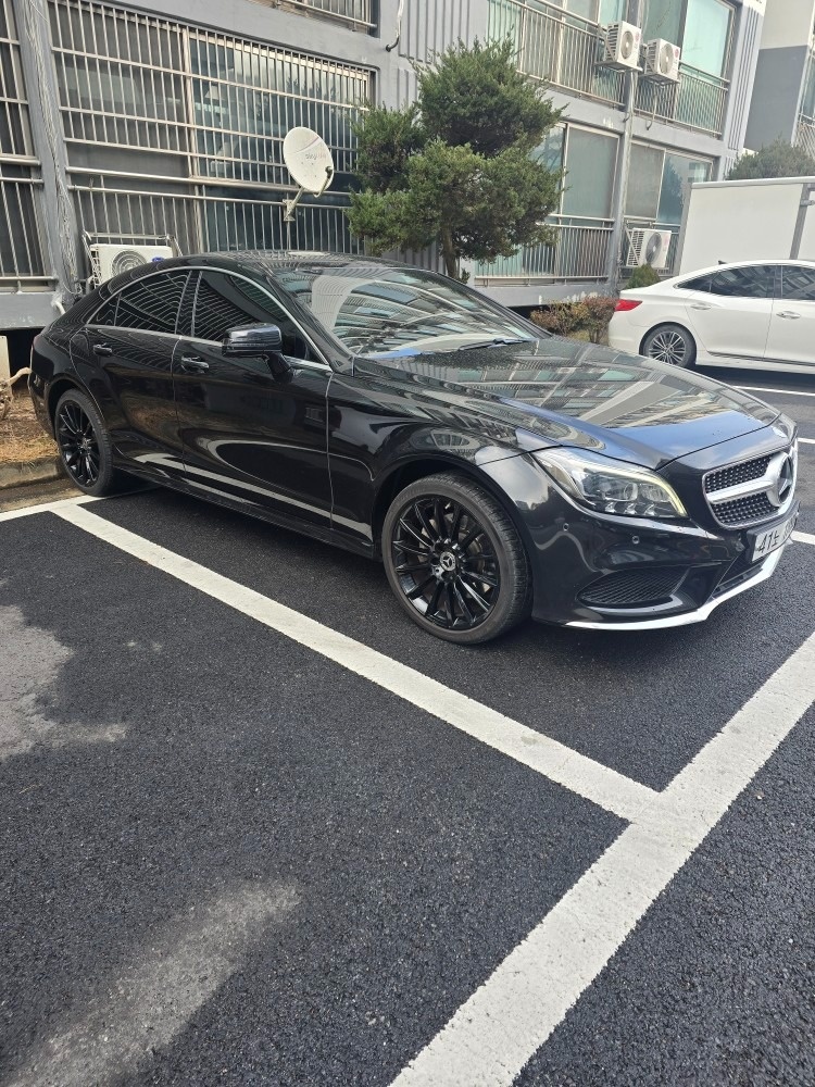 CLS 클래스 W218 CLS400 후기형 (333마력) 매물 썸네일