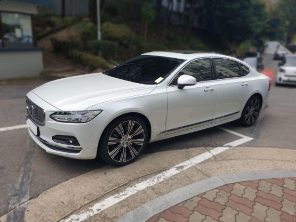 S90 Ⅱ B6 AWD Inscription �매물 썸네일