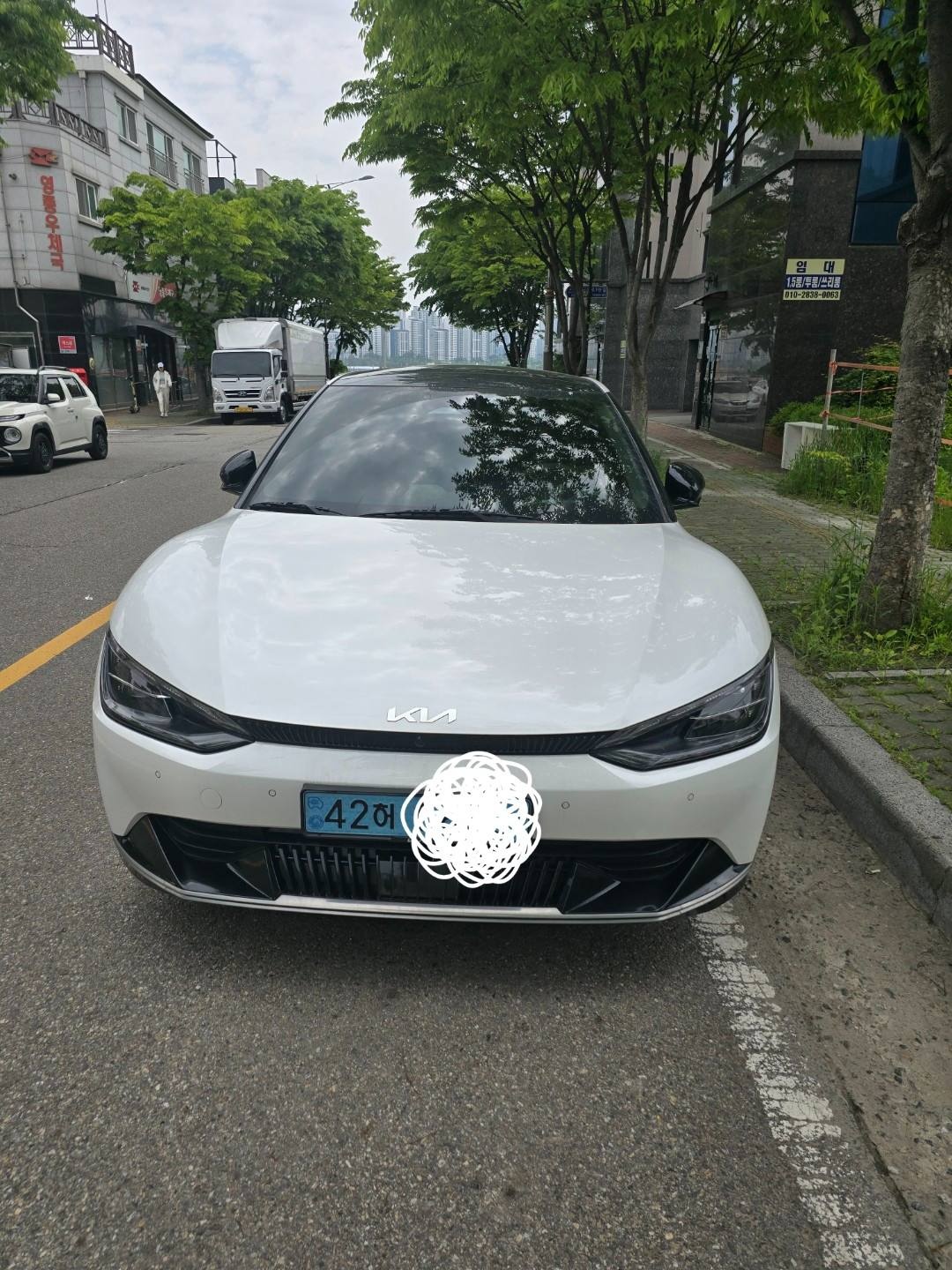 EV6 CV BEV(롱레인지/77.4kWh) AWD 어스(441km) 매물 썸네일