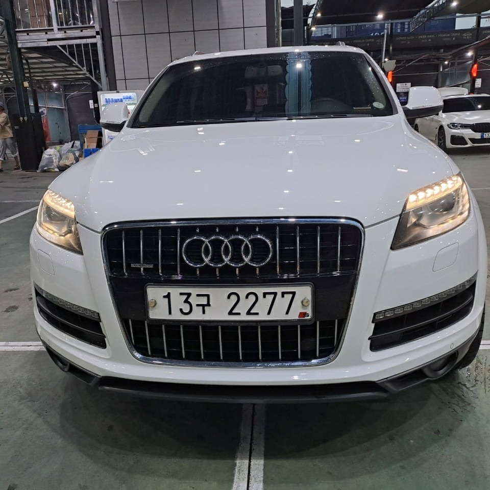 Q7 4L 3.0 TDI 콰트로 (239마력) 매물 썸네일