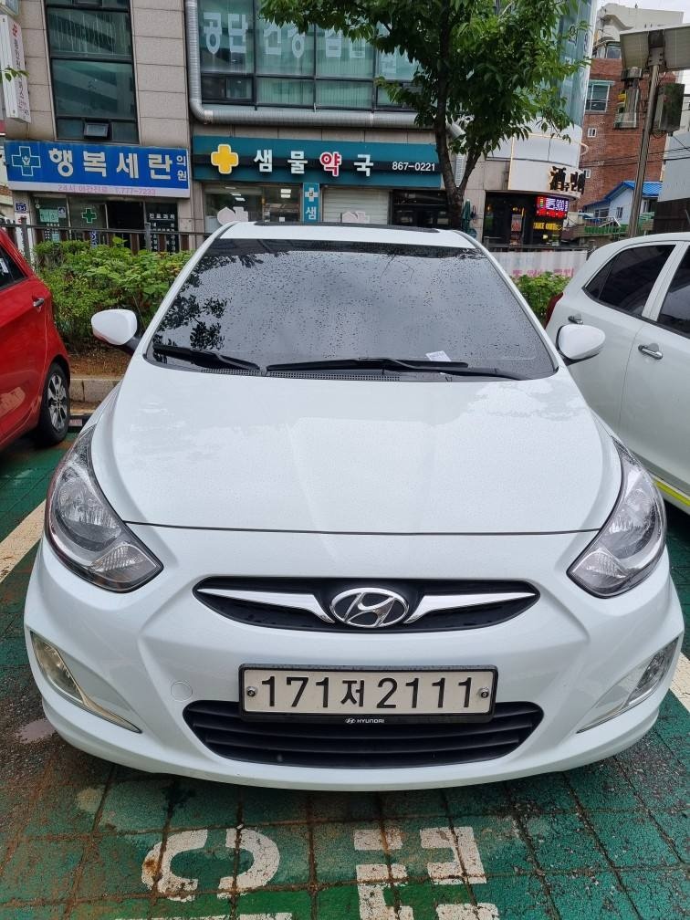 신형 엑센트 RB 4DR 1.4 VVT 프리미어 매물 썸네일