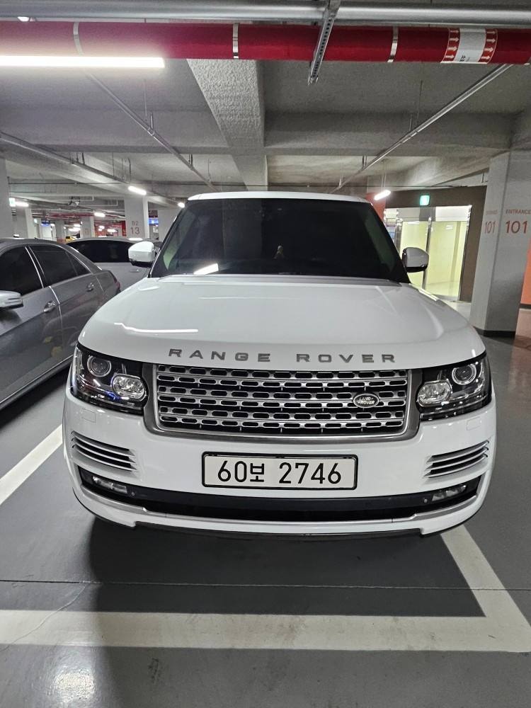 레인지로버 L405 3.0 TD V6 매물 썸네일
