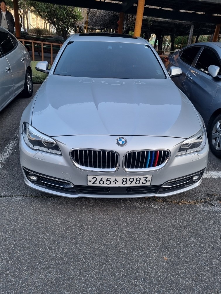 5시리즈 F10 520d xDrive (190마력) 매물 썸네일