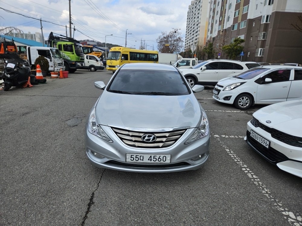 YF 쏘나타 LPi Y20 렌트 프리미어 매물 썸네일