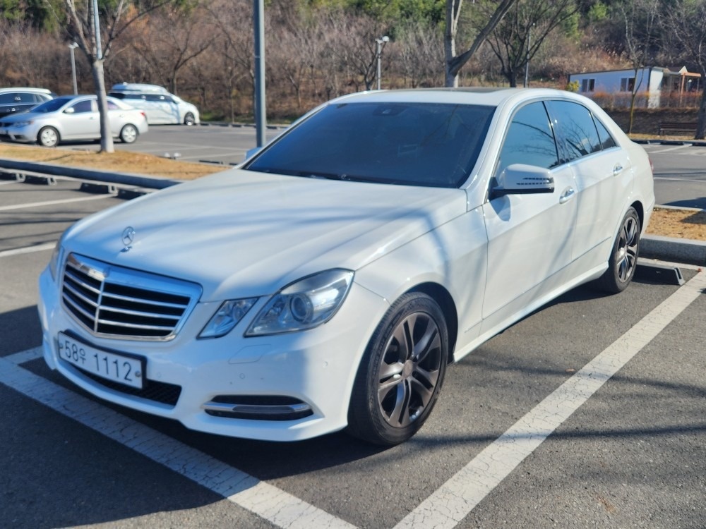 E 클래스 W212 E220 CDI 전기형 (170마력)아방가르드 매물 썸네일