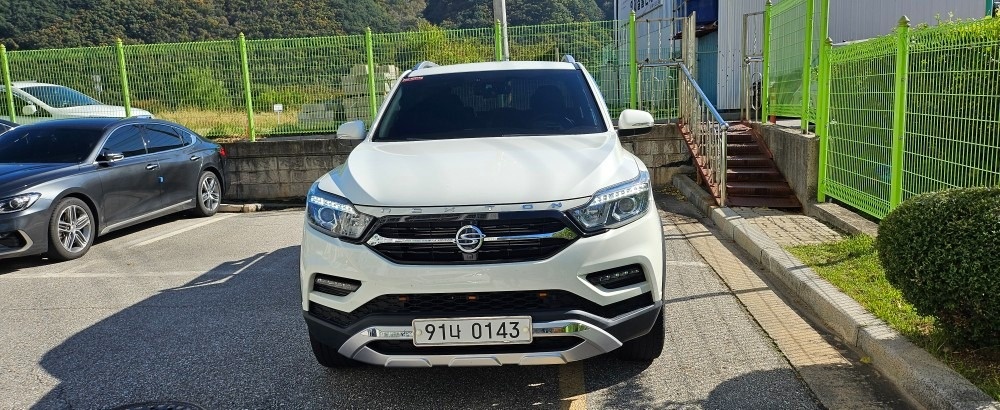 렉스턴 스포츠 Q200. G4 5인승(디젤 2.2) 4WD 프레스티지 스페셜 매물 썸네일