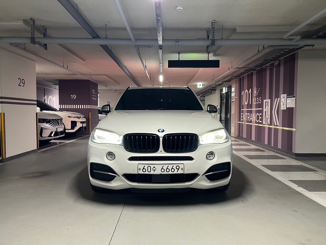 X5 F15 M50d xDrive (381마력) 매물 썸네일