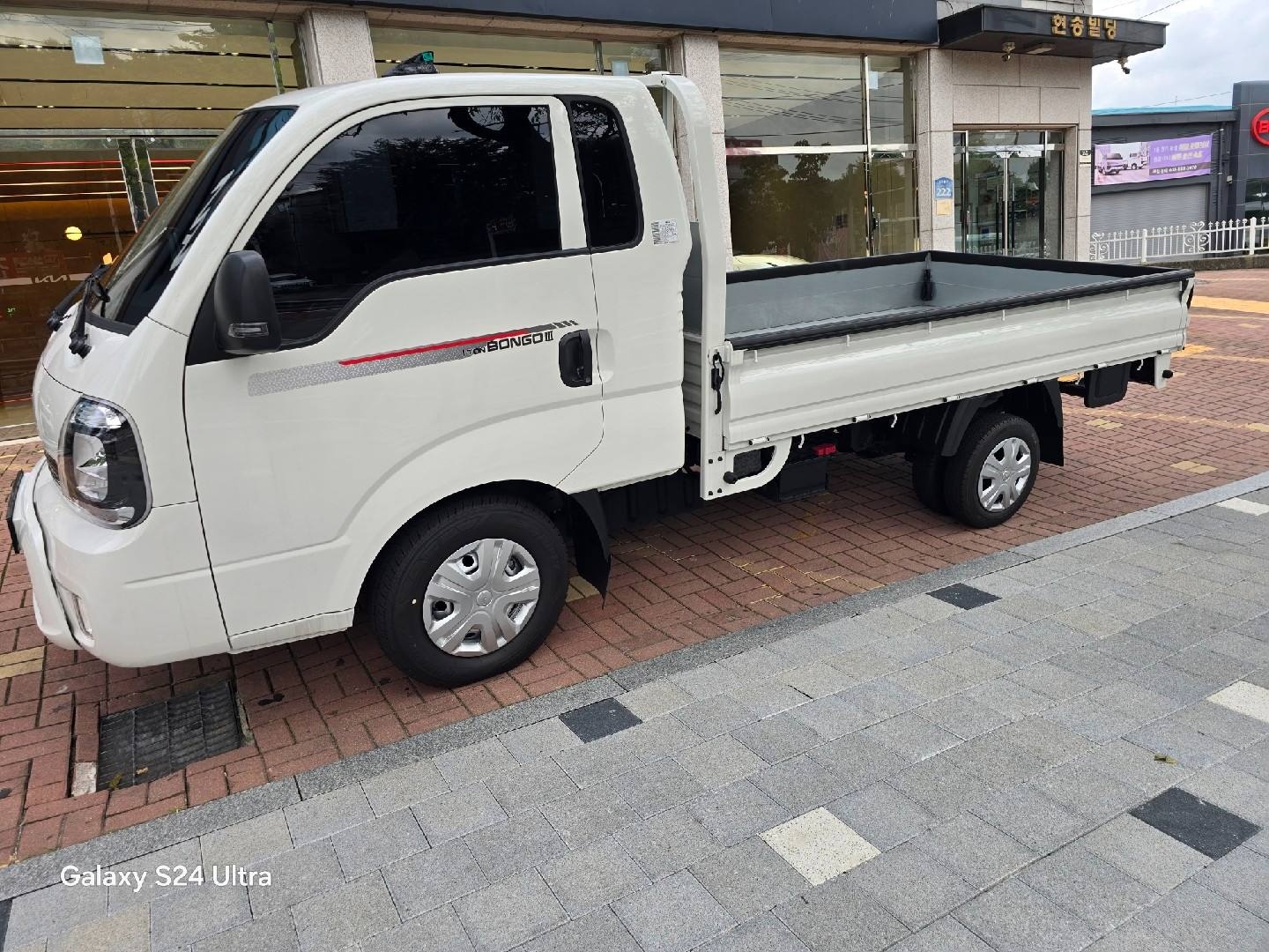 더 뉴 봉고 Ⅲ 1톤 PU LPi 초장축 킹캡 GLS 매물 썸네일