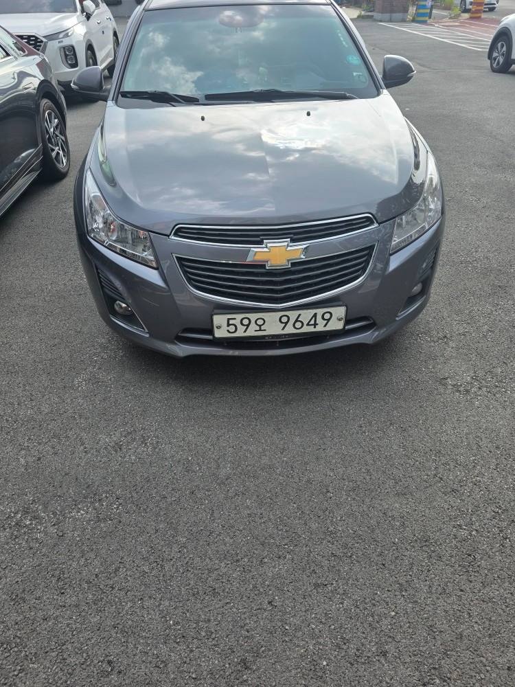 크루즈 J300 4도어 1.8 DOHC FWD (142마력) 매물 썸네일
