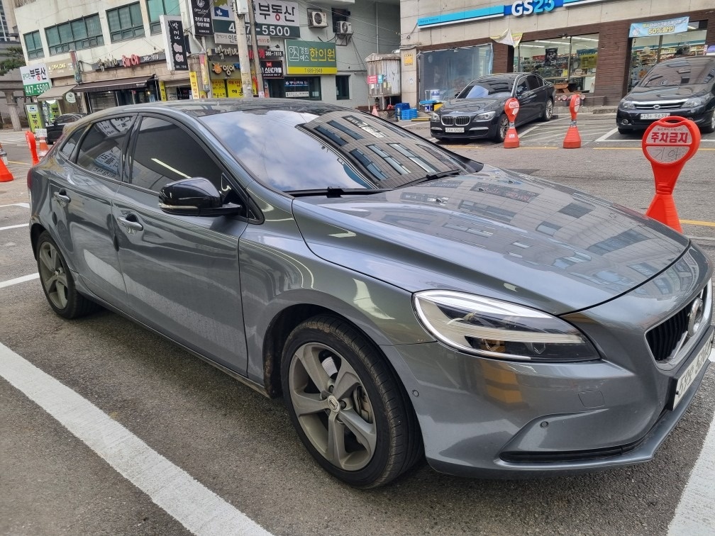 V40 Ⅱ D3 매물 썸네일