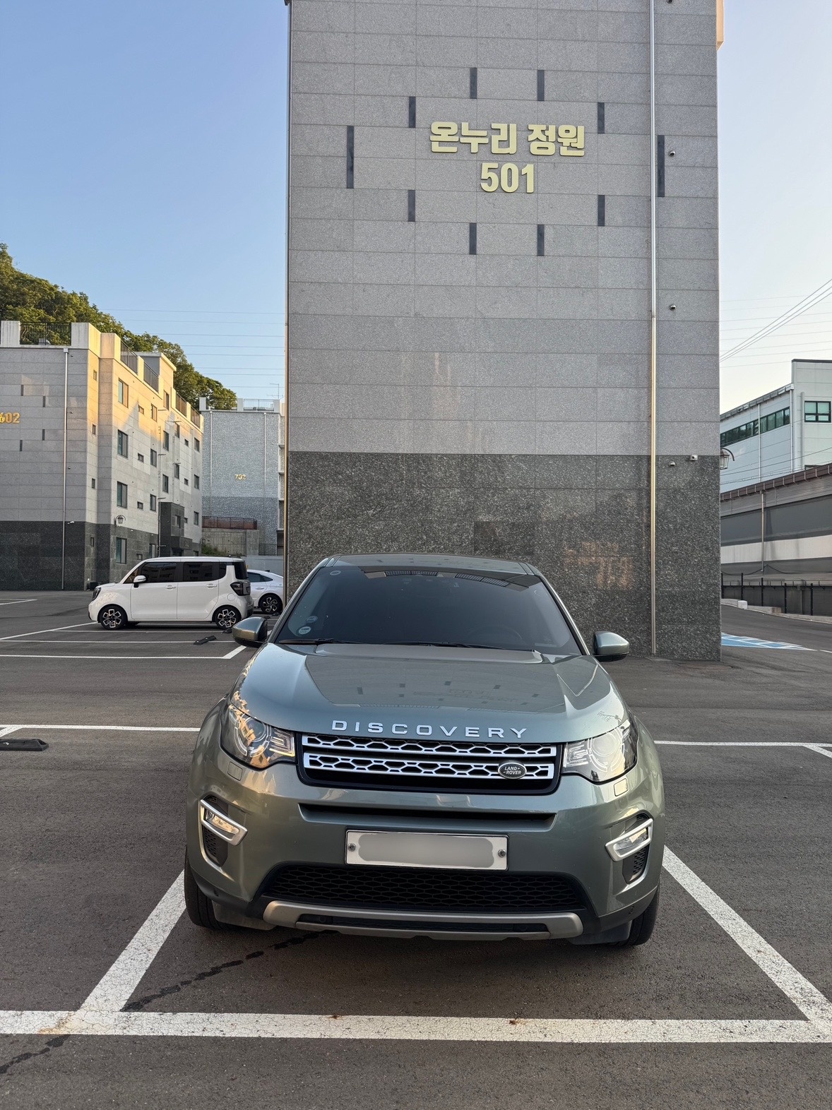 디스커버리 스포츠 L550 2.0 TD4 AWD (180마력)HSE 럭셔리 매물 썸네일