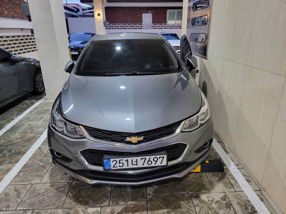 올 뉴 크루즈 D2LC 4도어 1.4 터보 FWD LT 디럭스 매물 썸네일