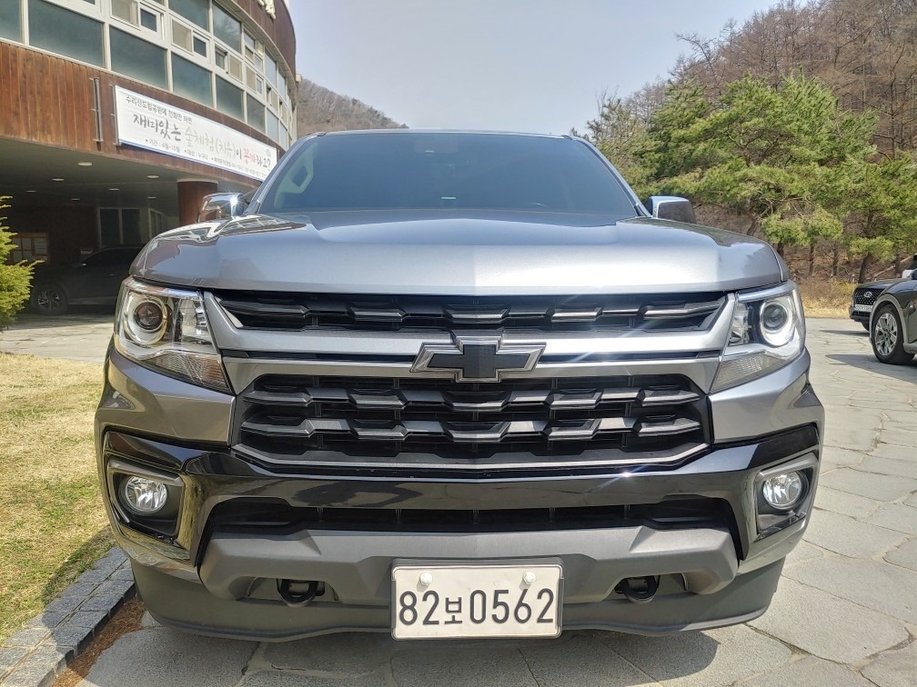 리얼 뉴 콜로라도 가솔린 3.6 AWD 익스트림-X 매물 썸네일