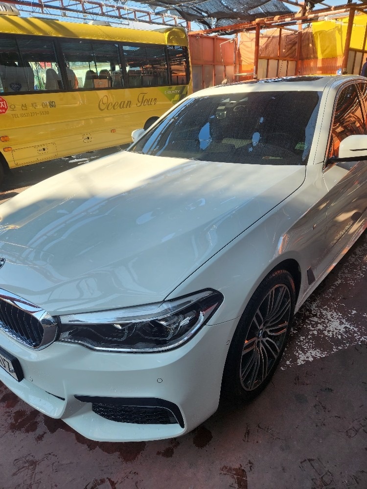 5시리즈 G30 530 i xDrive (252마력)M 스포츠 플러스 매물 썸네일