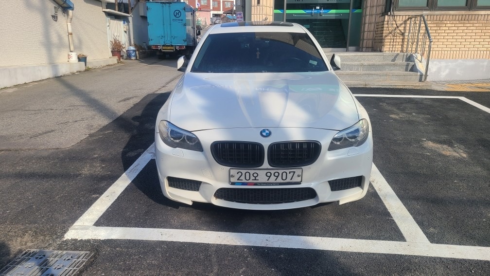 5시리즈 F10 520d xDrive (184마력) 매물 썸네일