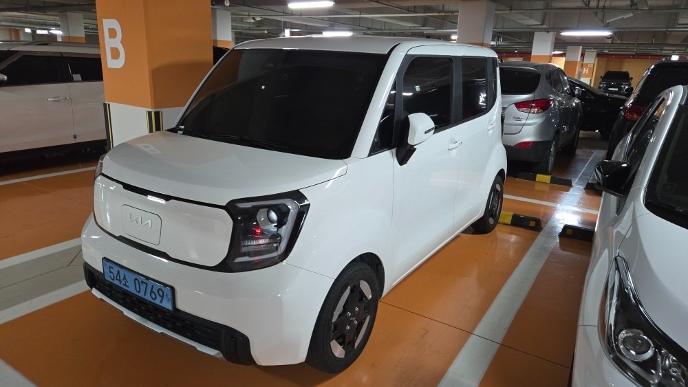 더 뉴 레이 PE2 TAM BEV(35.2 kWh) FWD 에어(205km) 매물 썸네일