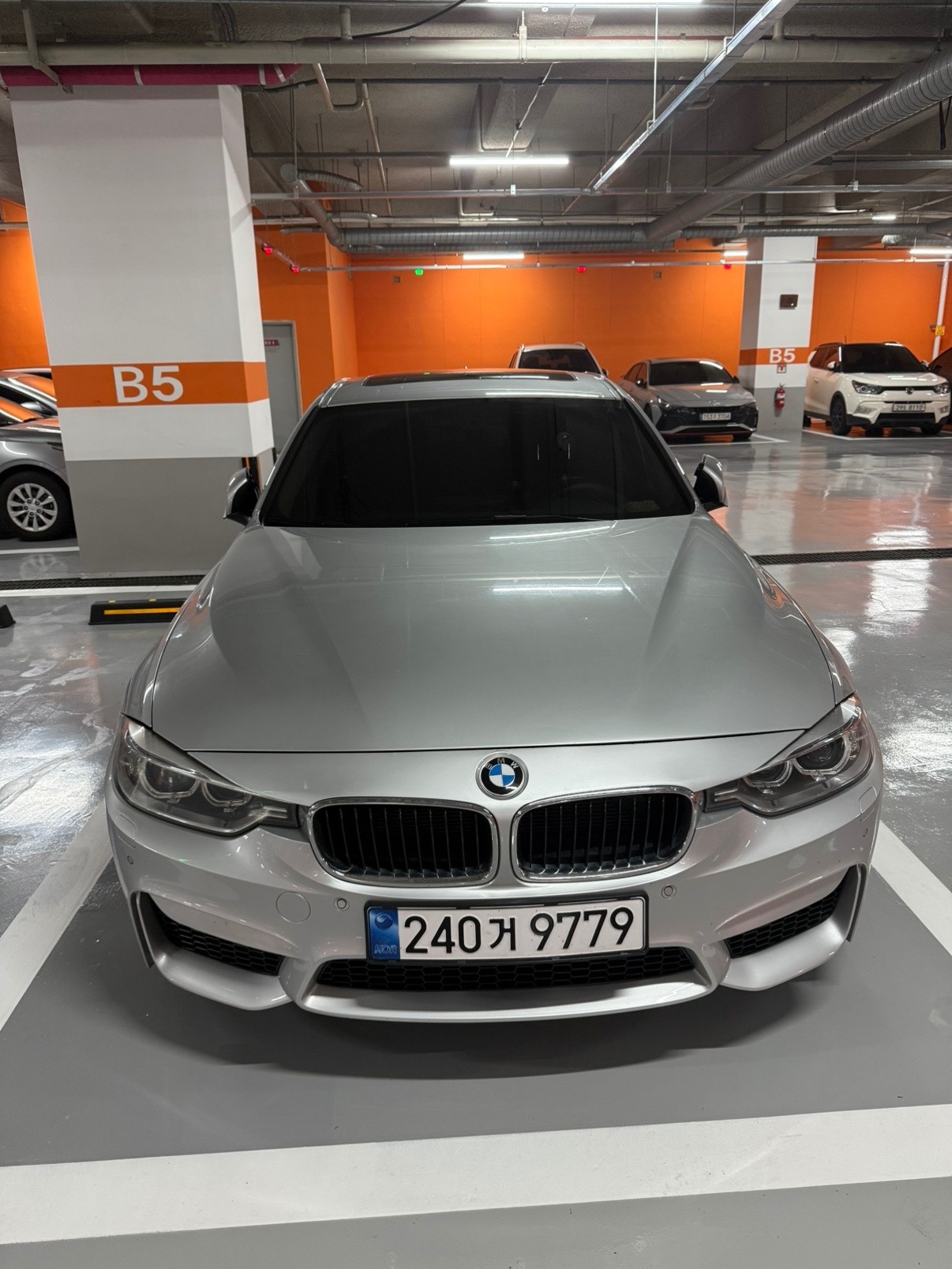 3시리즈 F30 320d 세단 전기형 (184마력)럭셔리 매물 썸네일