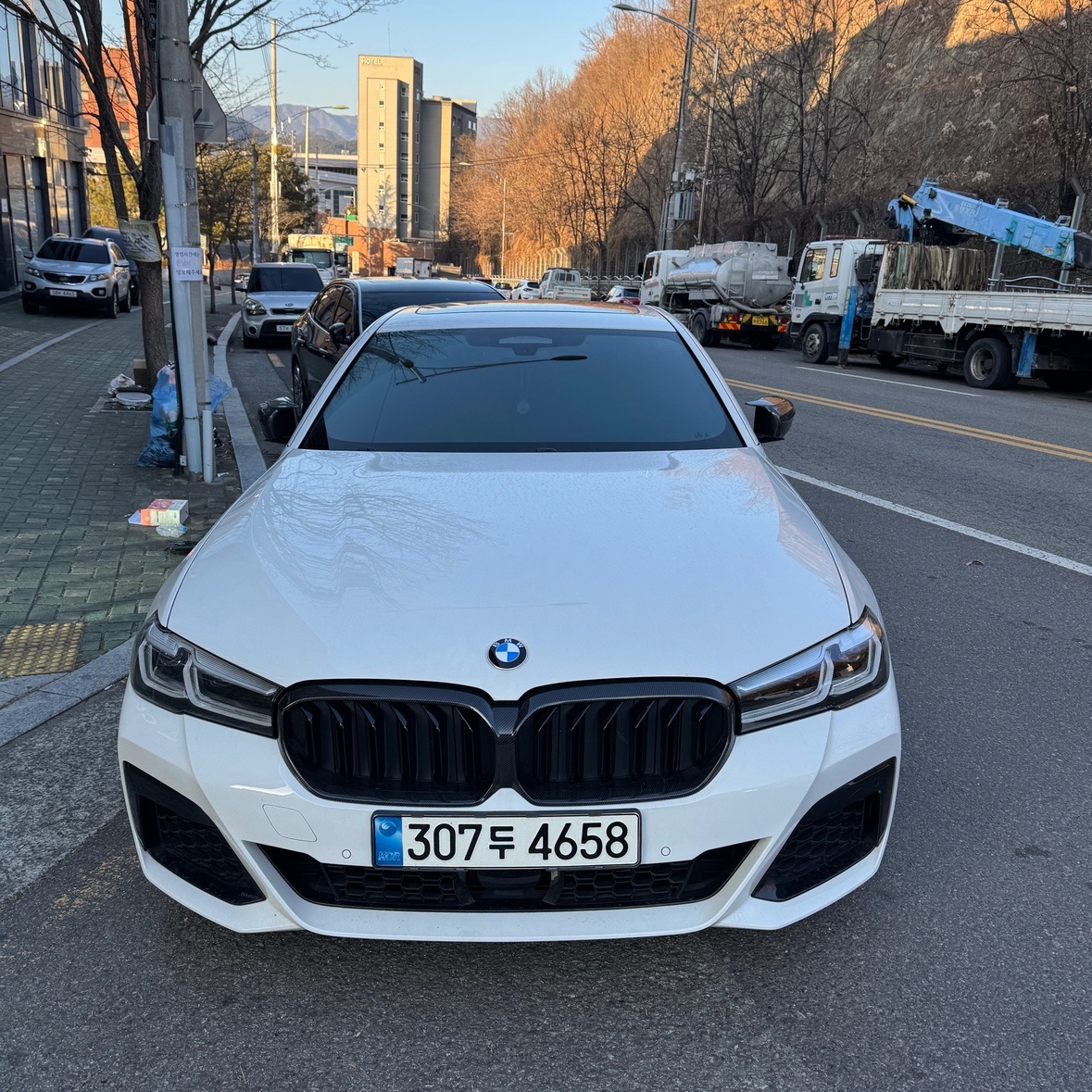 5시리즈 G30 530 i xDrive 페이스리프트 (252마력) 매물 썸네일