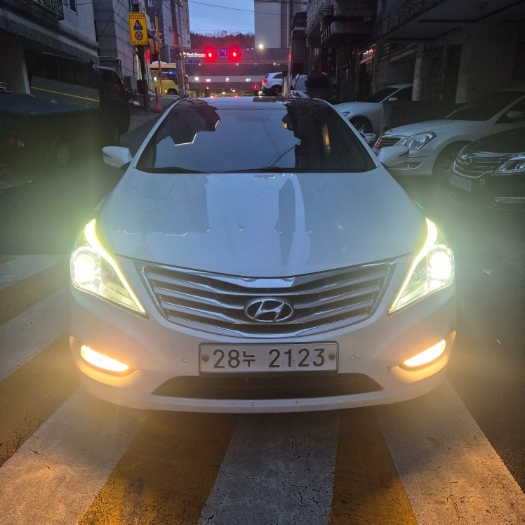 그랜저 HG LPl HG300 렌트카 FWD 이그제큐티브 매물 썸네일