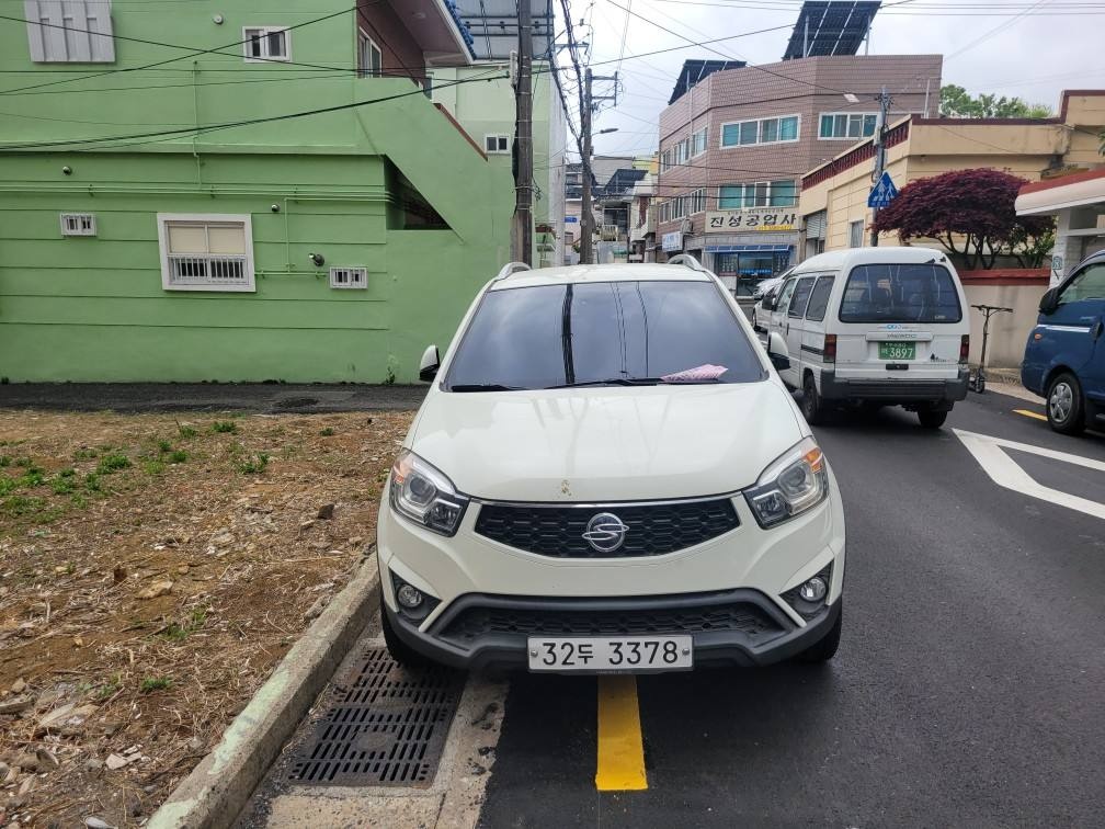 뉴 코란도 C C200 5인승(디젤 2.0) FWD RX 고급 매물 썸네일