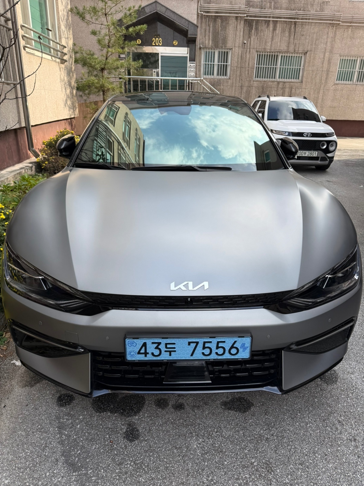 EV6 CV BEV(롱레인지/77.4kWh) RWD GT-Line(434km) 매물 썸네일