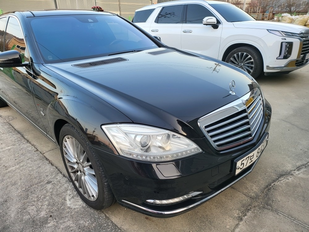 S 클래스 W221 S500 (CGI) L (435마력)블루이피션시 매물 썸네일