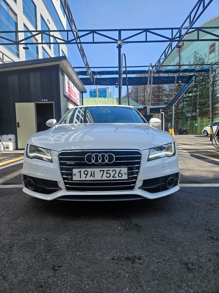 A7 Sportback 4G8 55 TDI 콰트로 (313마력) 매물 썸네일