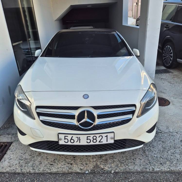 A 클래스 W176 A200 CDI (136마력)스타일 매물 썸네일