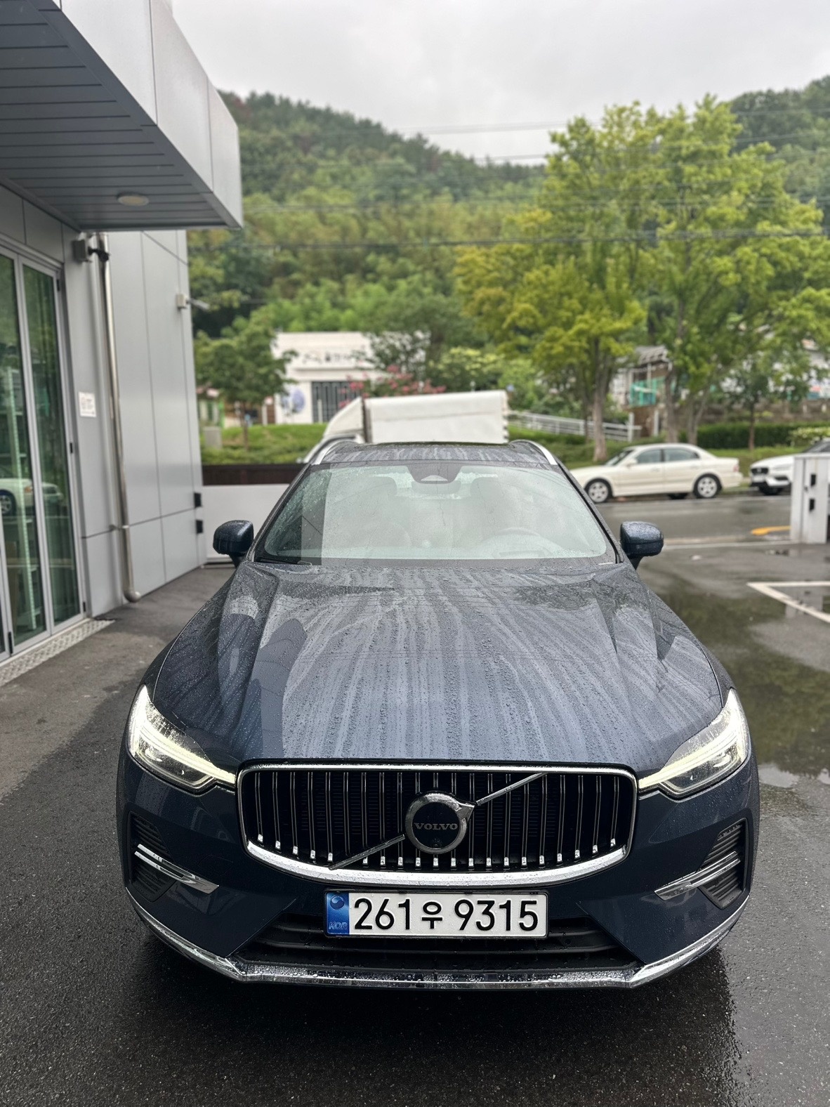 XC60 Ⅱ B5 AWD 후기형 (250마력) 매물 썸네일