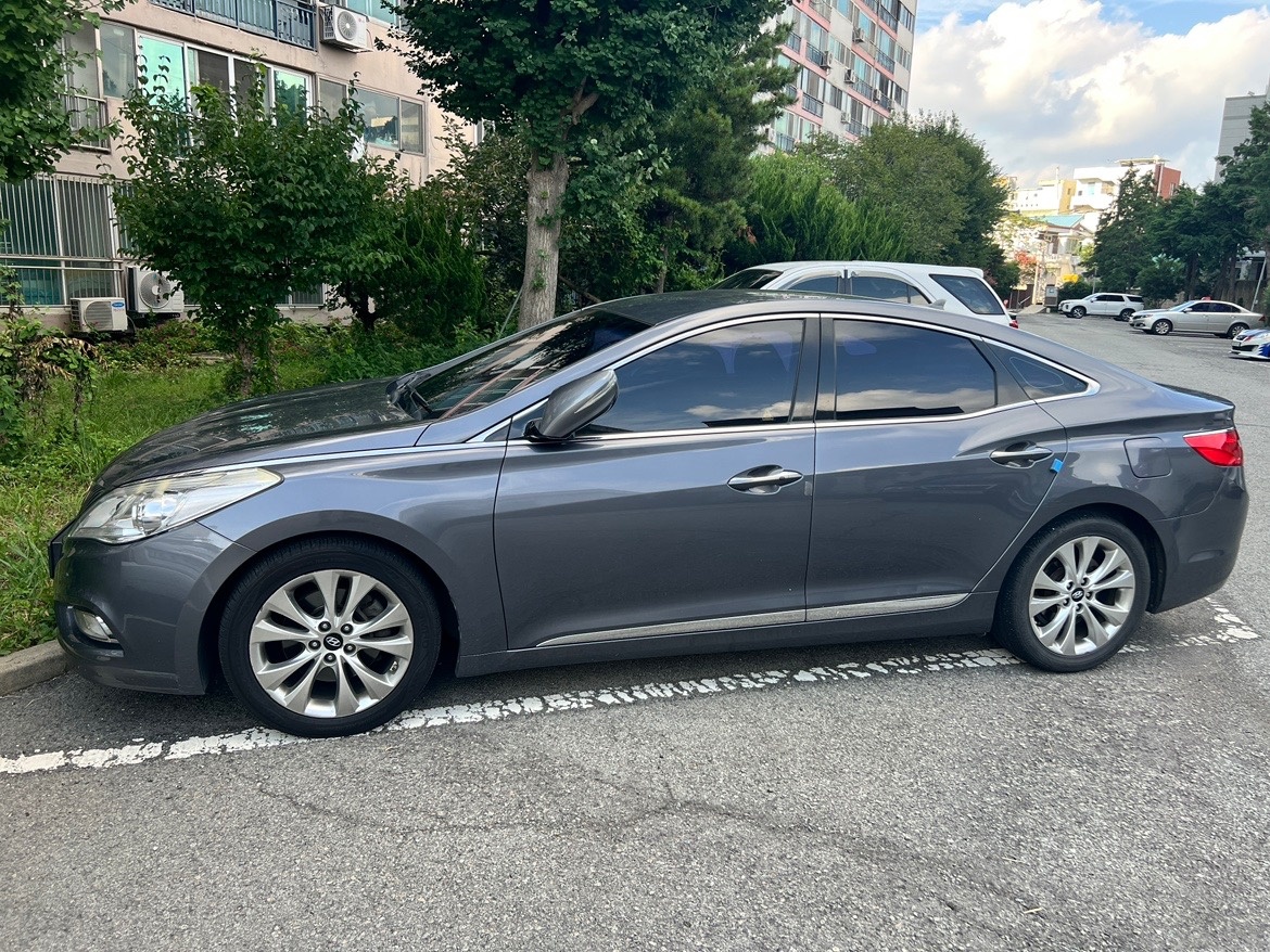 그랜저 HG LPl HG300 렌트카 FWD 이그제큐티브 매물 썸네일
