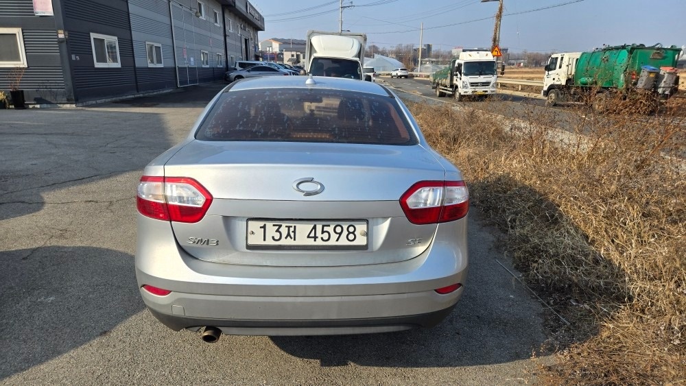 뉴 SM3 L38 가솔린 1.6 FWD SE 매물 썸네일