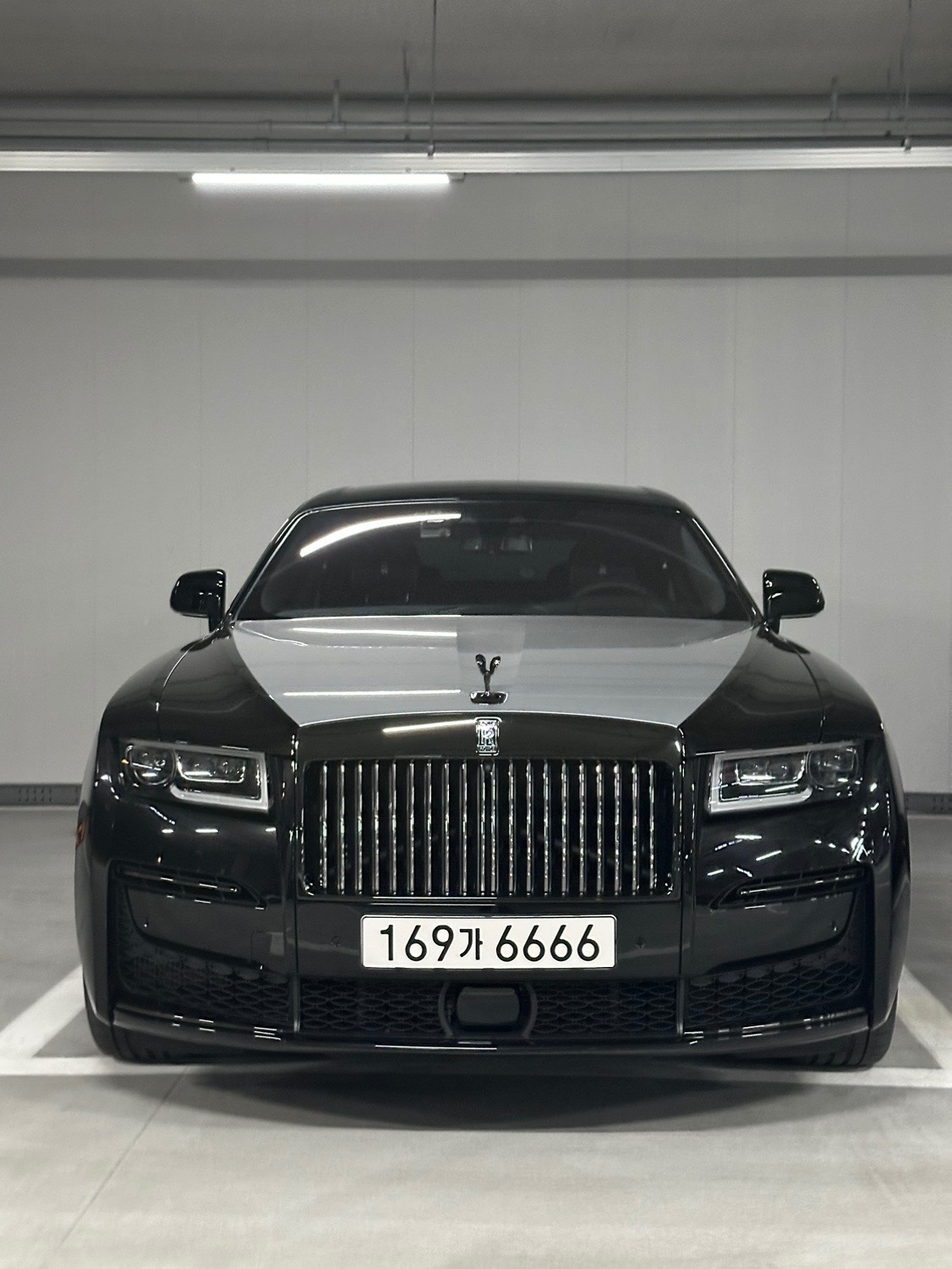 고스트 RR4 6.6 V12 SWB 블랙배지 매물 썸네일