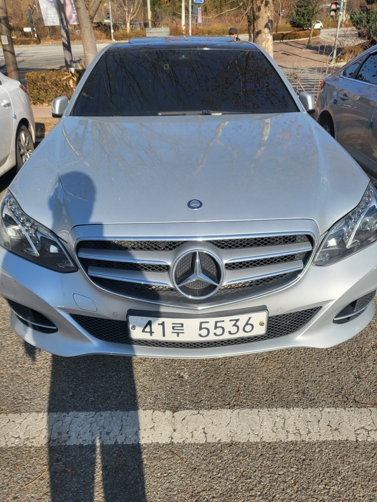 E 클래스 W212 E220 CDI 후기형 (170마력)아방가르드 매물 썸네일