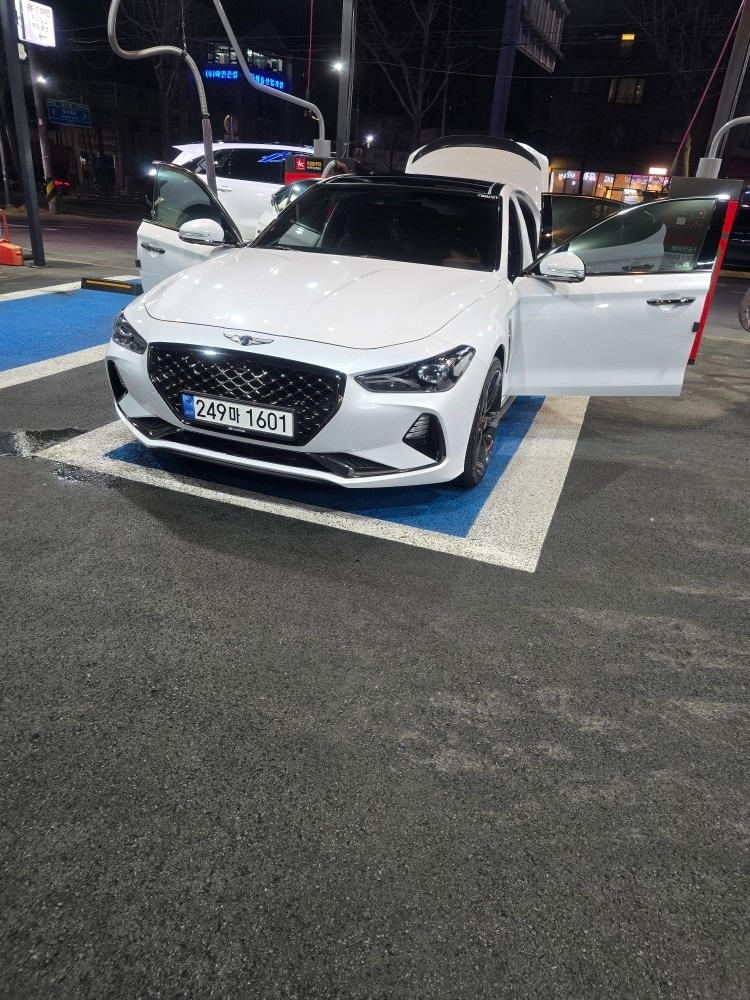 G70 IK 3.3T AWD 스포츠 프레스티지 매물 썸네일