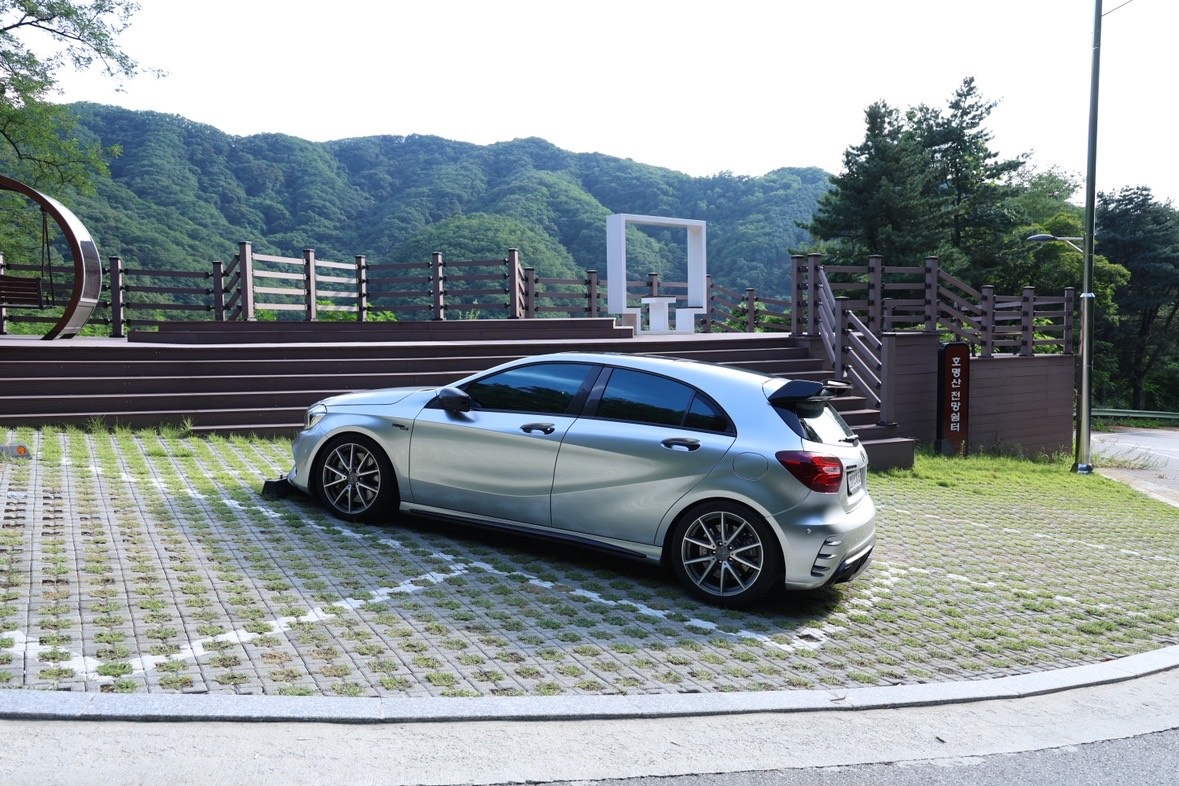A 클래스 W176 A45 amg 4Matic (388마력) 매물 썸네일