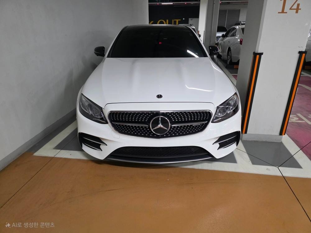 E 클래스 W213 E53 amg (MHEV) 4Matic+ 전기형 (435마력) 매물 썸네일