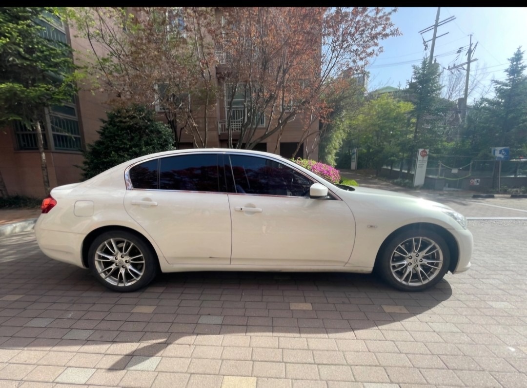 G37 V36 3.7 세단 스포츠 매물 썸네일