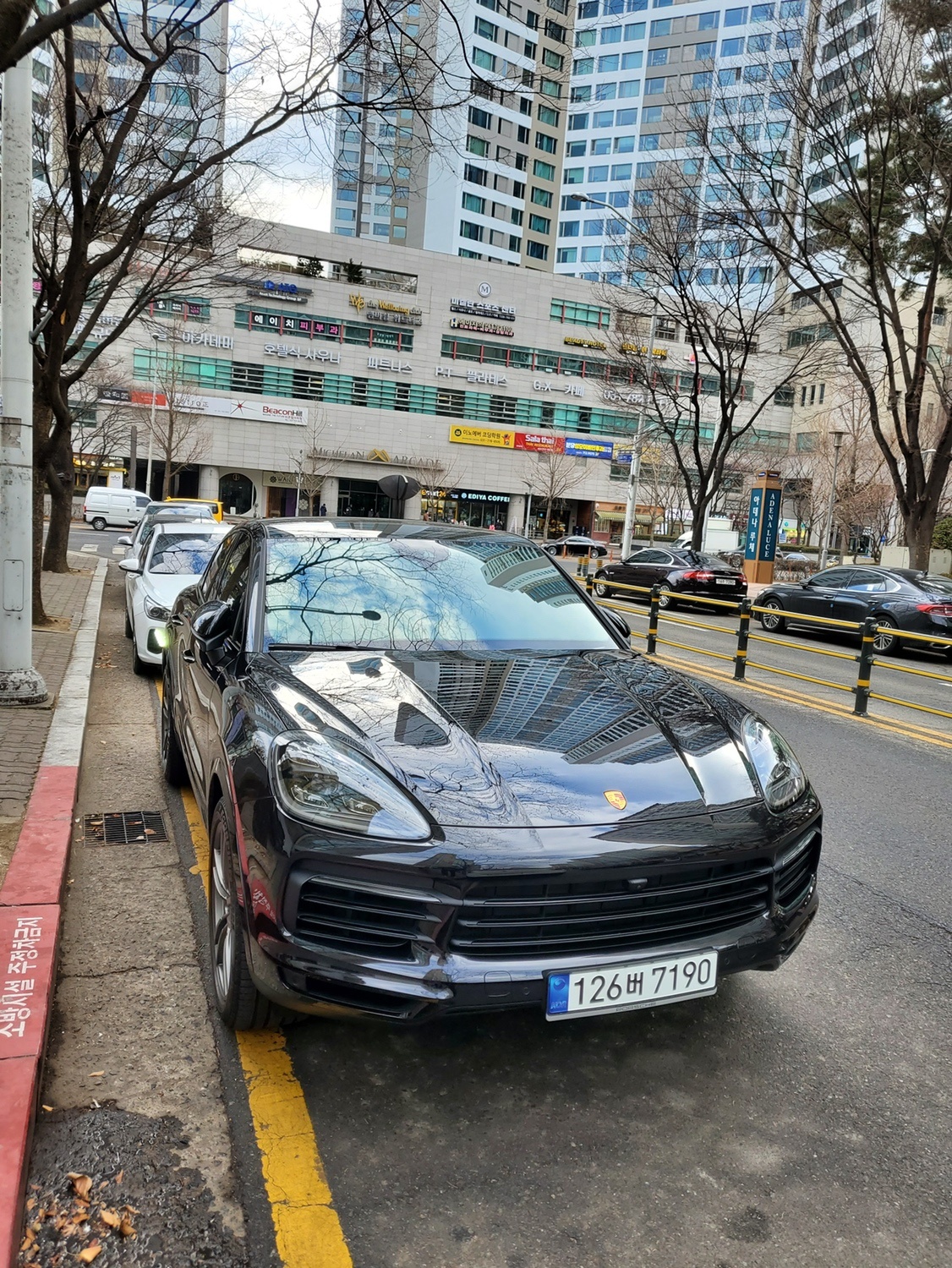 카이엔 9YA 3.0 (V6 Turbo) Coupe 전기형 (340마력) 매물 썸네일