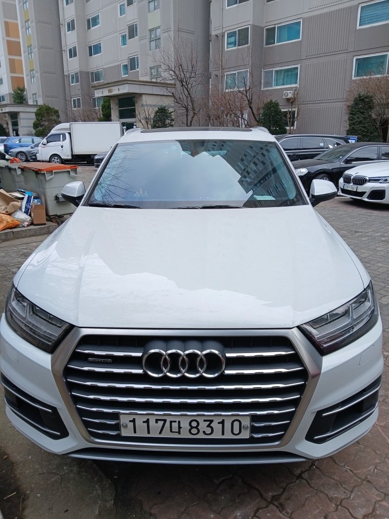 Q7 4M 45 TFSI 콰트로 (252마력) 매물 썸네일