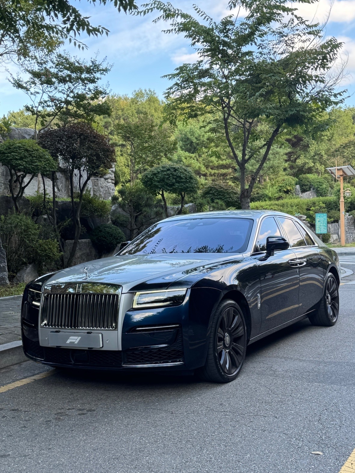 롤스로이스 고스트 6.75 V12 2023 투톤 사진 1