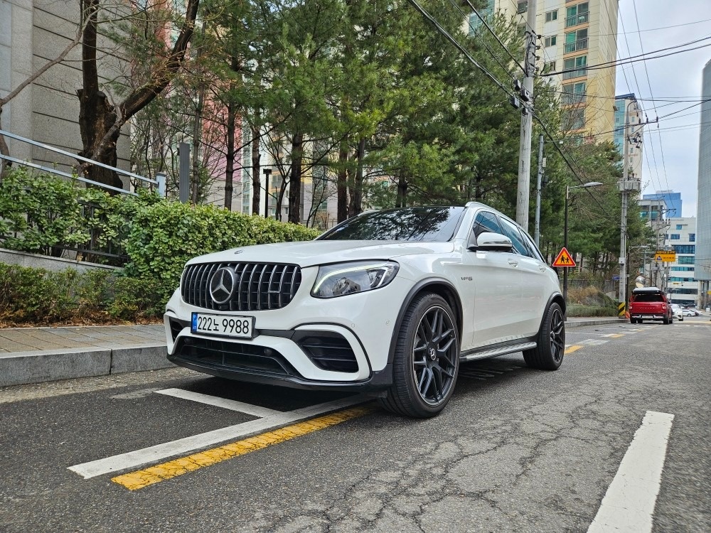 GLC X253 GLC63 amg 4Matic+ (476마력) 매물 썸네일